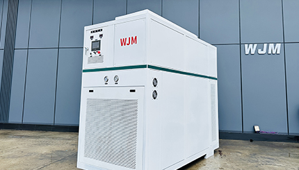 在购买模温机的时候是买水温机还是油温机